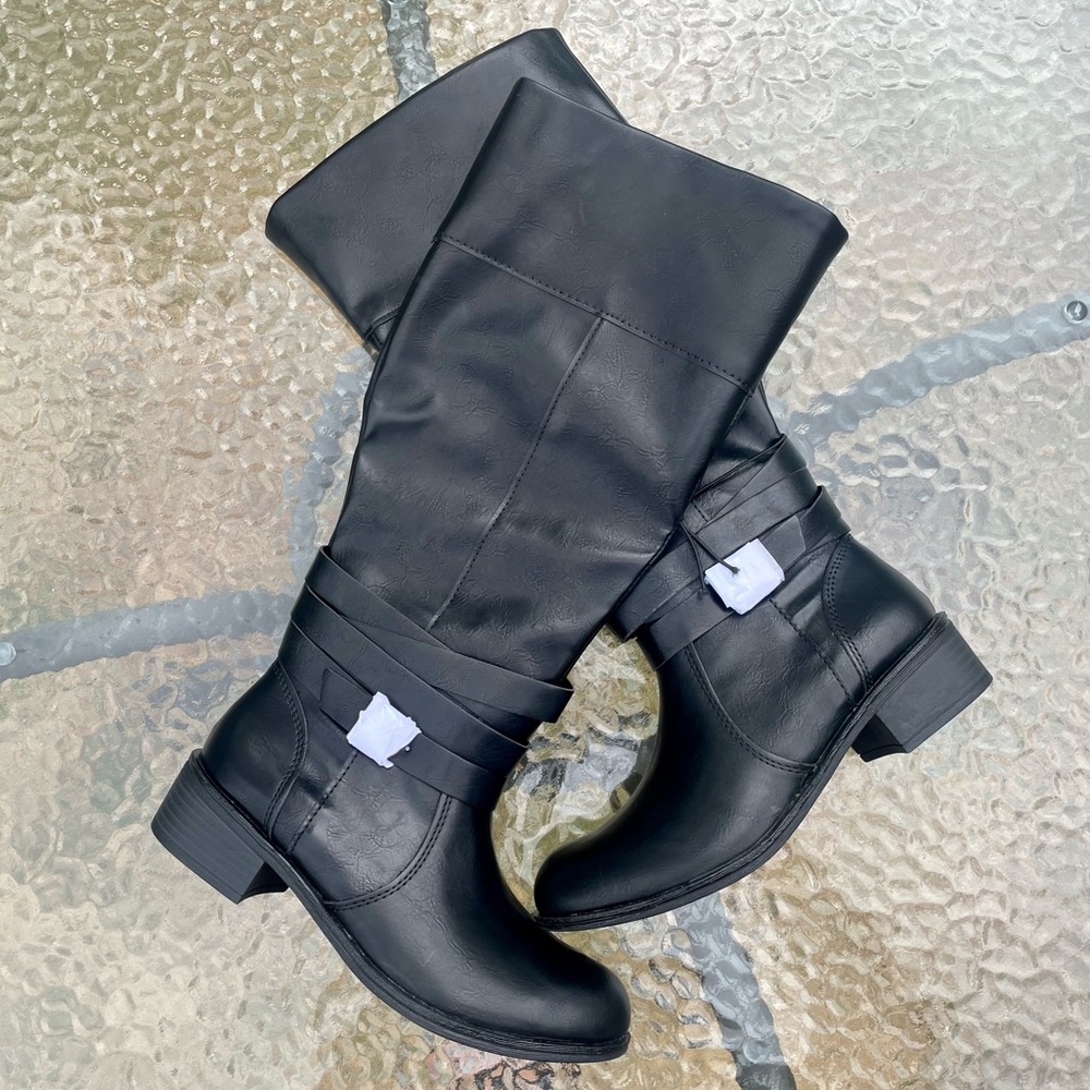 St. John's Bay Women’s Douglas Stacked Heel Riding Boots Black (Memory Foam)